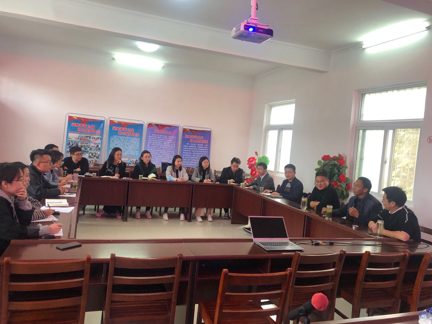 9901900fa729460ca5ca60ba1b012b2e.jpg 9901900fa729460ca5ca60ba1b012b2e.jpg